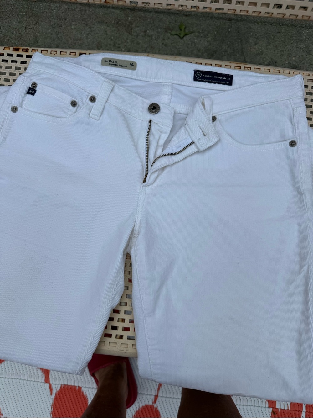 AG Stilt off white soft corduroy jeans sz 30